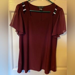 Adele & May BURGANDY Cute Flutter Sleeve Top Sparkly accented Shoulders sz L